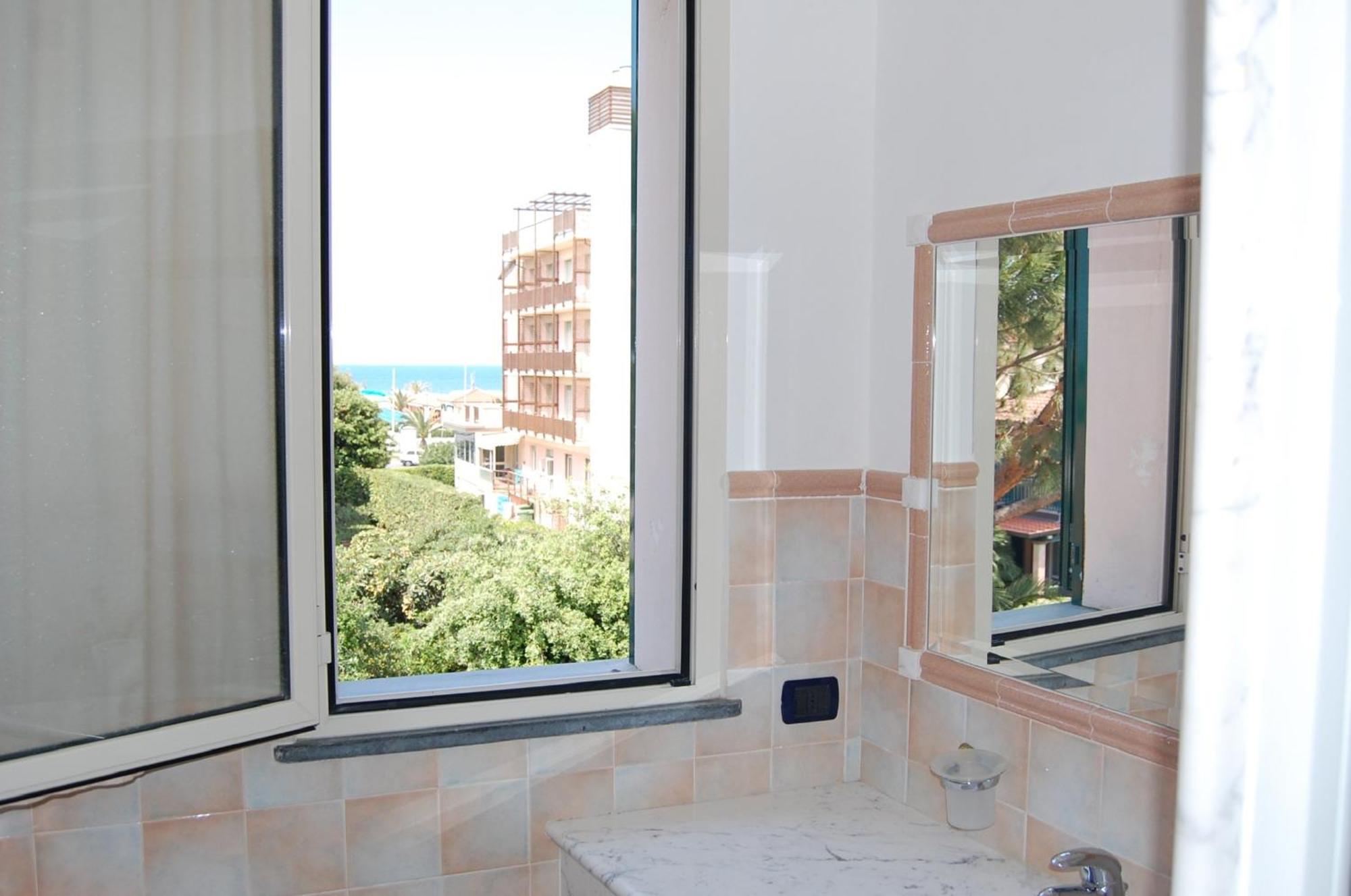 Riviera Residence Marina di Pietrasanta Bilik gambar